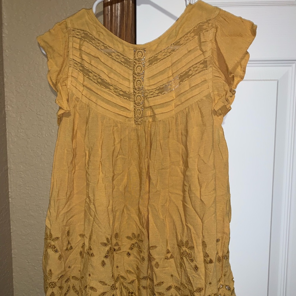 American Eagle flowy shirt.